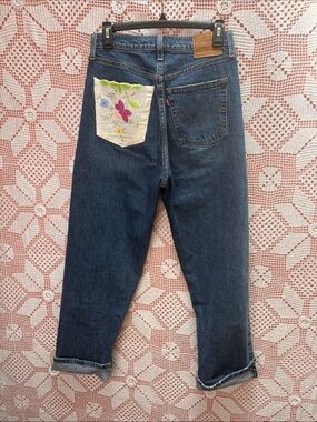 Upcycled Levi’s Ribcage Straight Ankle Jeans – Good Ghost Vintage